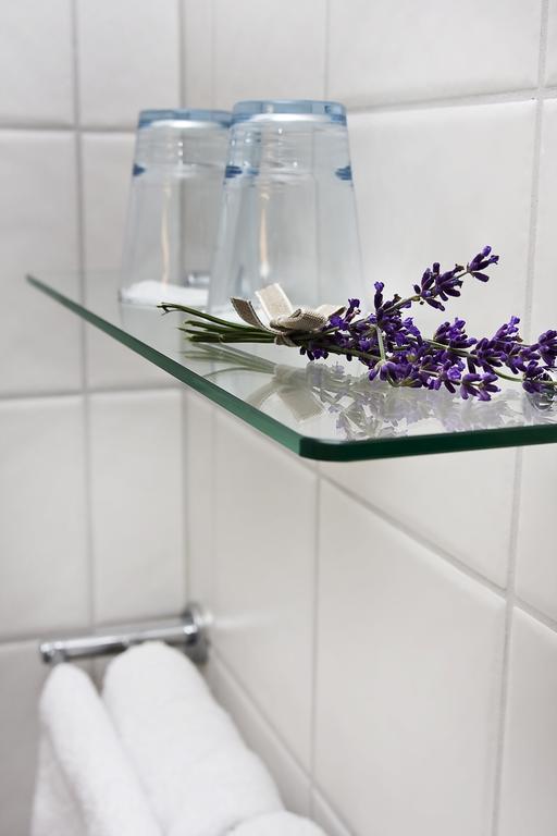 Sahlstroemsgarden Guest House Torsby Bagian luar foto